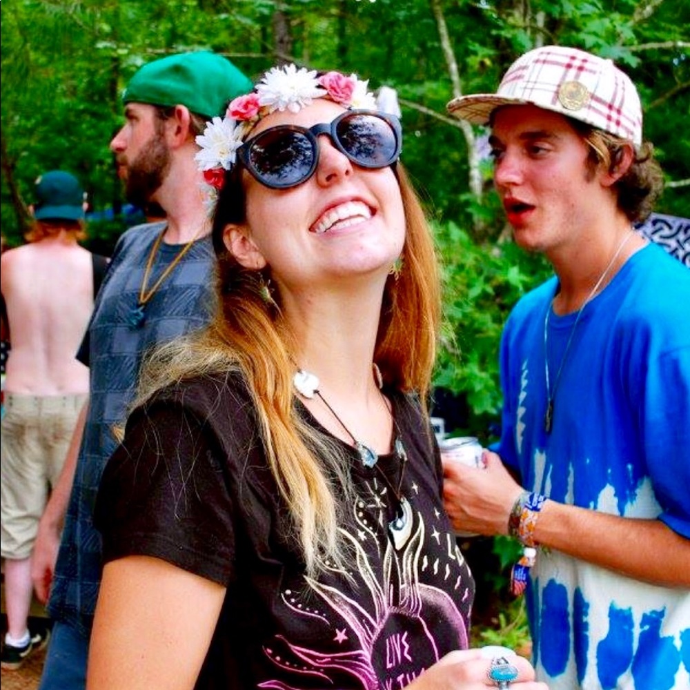 Urban Outfitters Crop Top - Picture 2 of 2